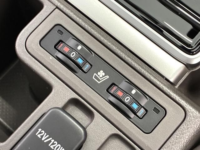 TOYOTA LANDCRUISER PRADO 2022