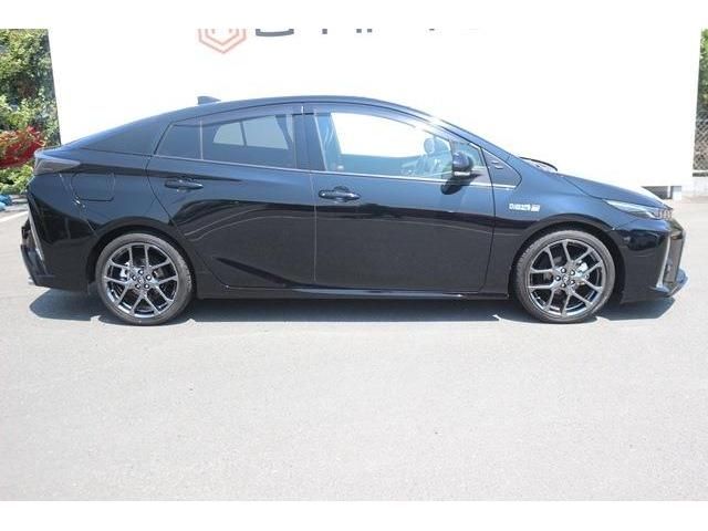 TOYOTA PRIUS PHV 2018