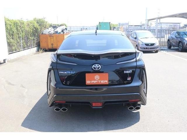 TOYOTA PRIUS PHV 2018