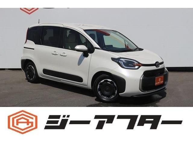 TOYOTA SIENTA HYBRID 2022