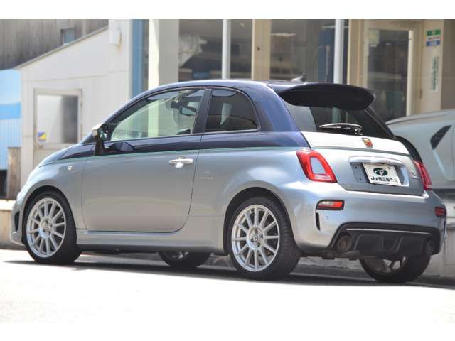 FIAT ABARTH 695 2019