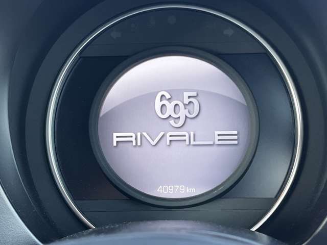 FIAT ABARTH 695 2019