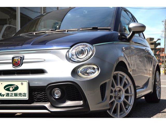 FIAT ABARTH 695 2019
