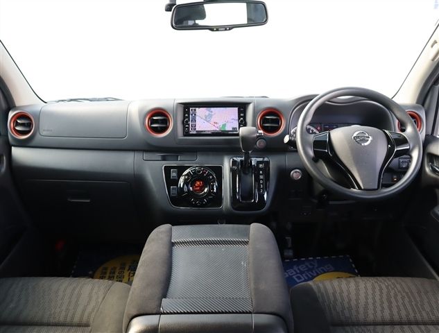 NISSAN NV350 CARAVAN 2021