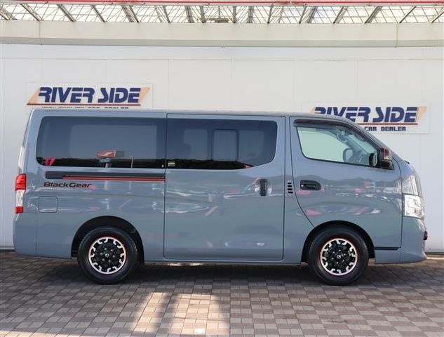 NISSAN NV350 CARAVAN 2021