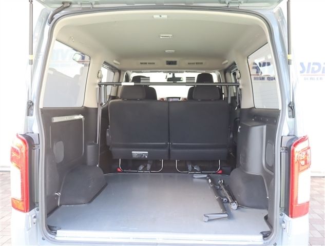 NISSAN NV350 CARAVAN 2021