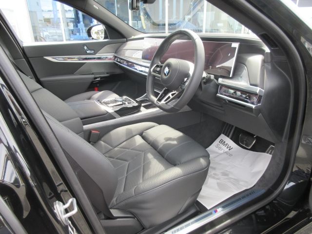 BMW BMW 7series 2025