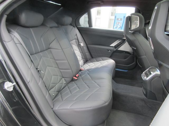 BMW BMW 7series 2025