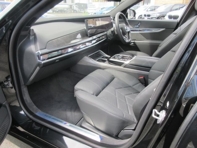 BMW BMW 7series 2025