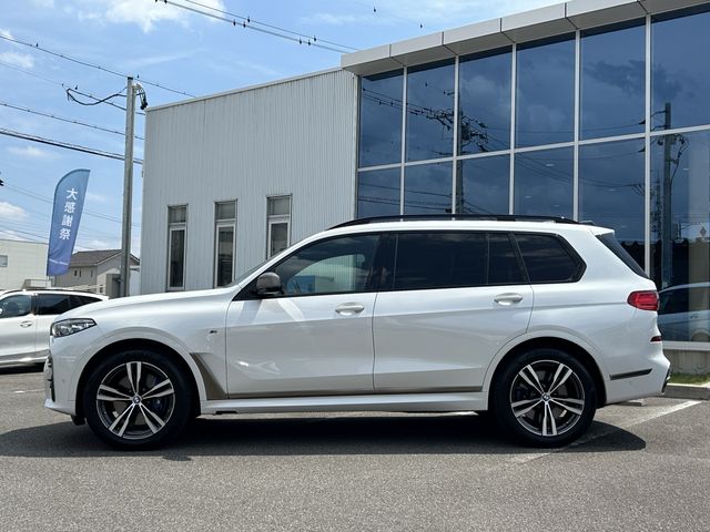 BMW BMW X7 2021