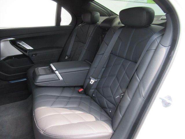 BMW BMW 7series 2025