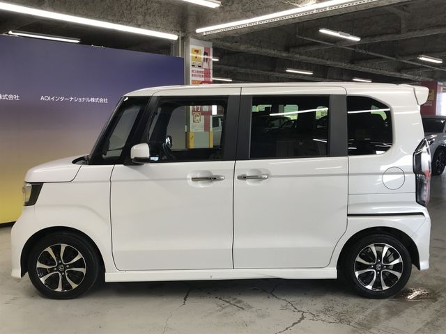 HONDA N BOX CUSTOM 2020