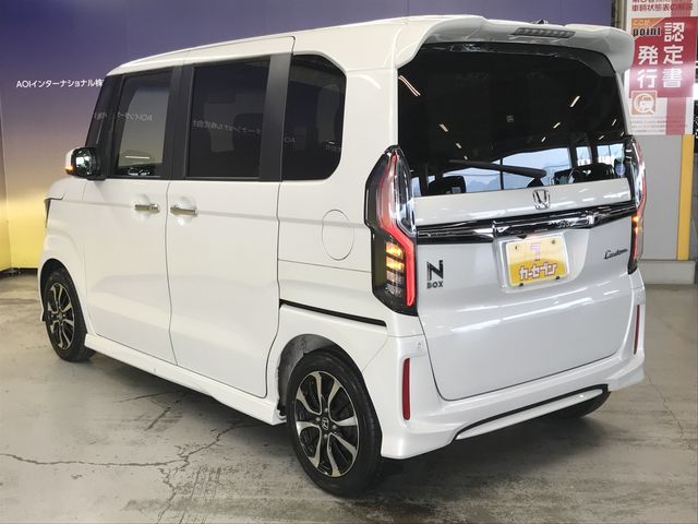HONDA N BOX CUSTOM 2020