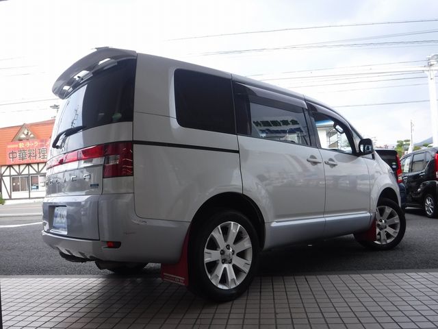 MITSUBISHI DELICA D:5 4WD 2014