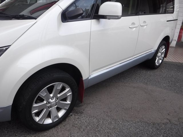 MITSUBISHI DELICA D:5 4WD 2014