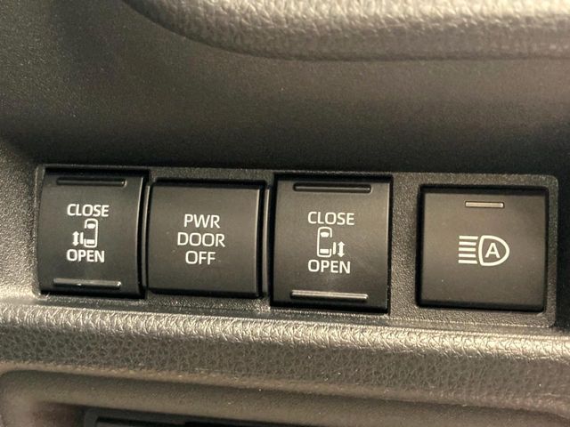 TOYOTA SIENTA HYBRID 2024