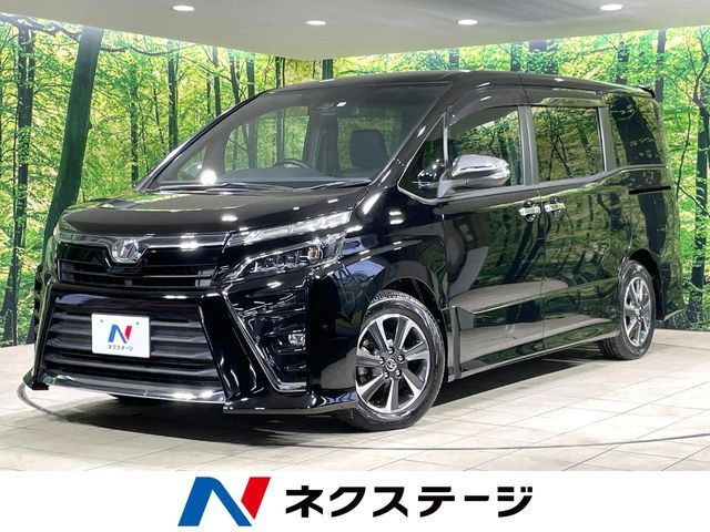 TOYOTA VOXY 2018