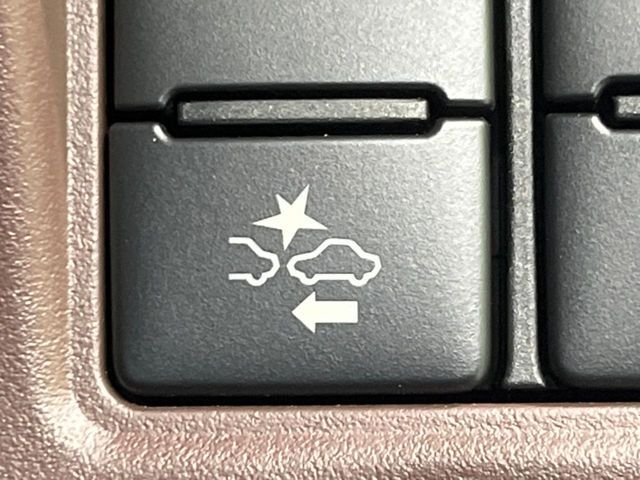 TOYOTA ESQUIRE 4WD 2018