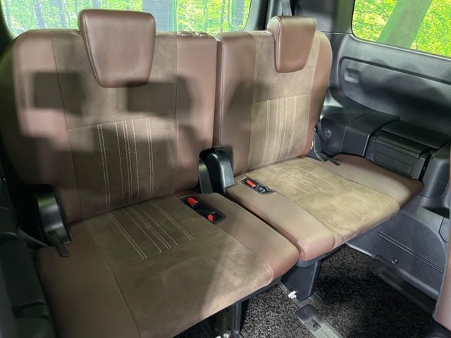 TOYOTA ESQUIRE 4WD 2018