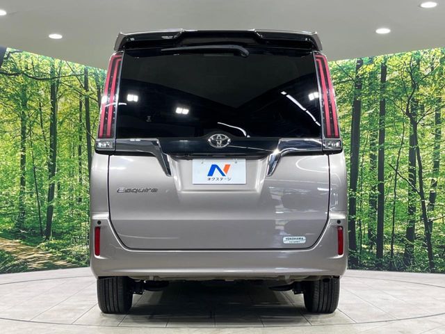 TOYOTA ESQUIRE 4WD 2018