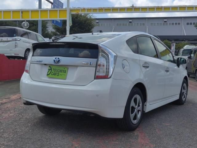 TOYOTA PRIUS PHV 2012