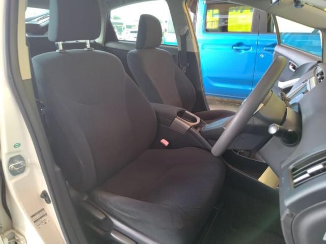 TOYOTA PRIUS PHV 2012