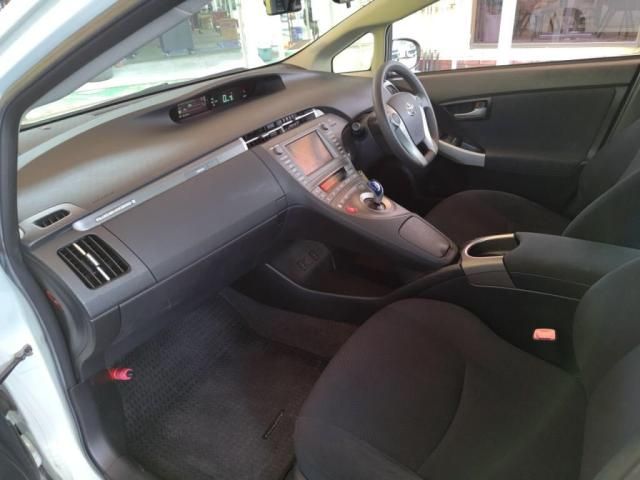 TOYOTA PRIUS PHV 2012