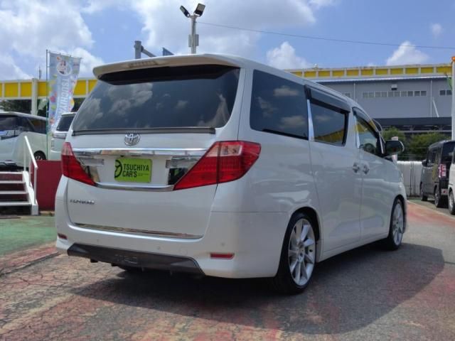 TOYOTA ALPHARD 2014