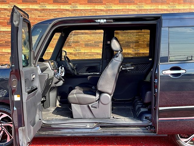 DAIHATSU TANTO CUSTOM 2021