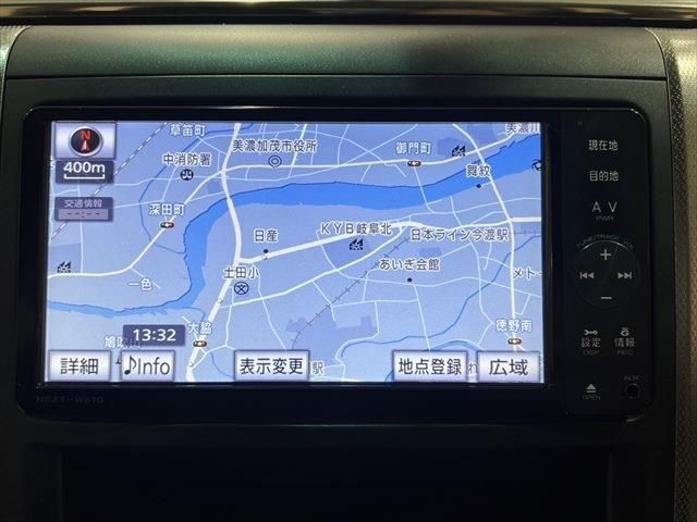 TOYOTA VELLFIRE 2012