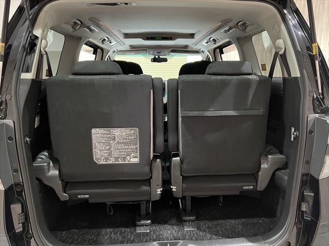 TOYOTA VELLFIRE 2012