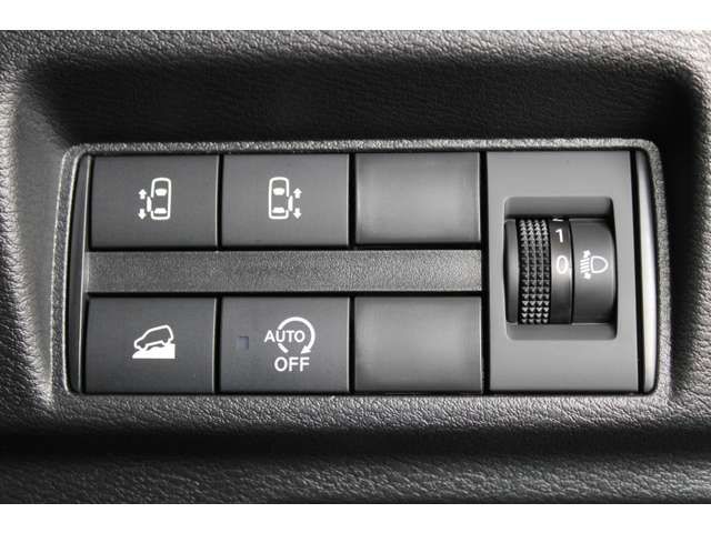 MITSUBISHI DELICA MINI 2025