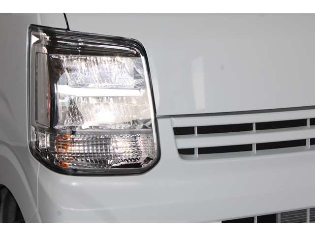 MITSUBISHI MINICAB van 2024