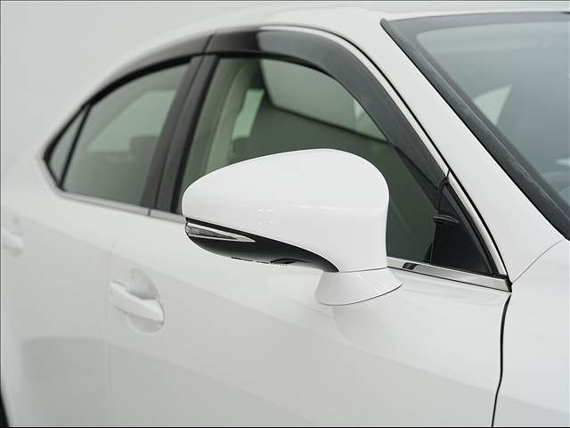 TOYOTA LEXUS IS250 2013