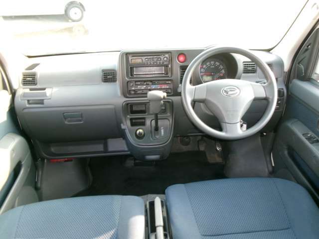 DAIHATSU HIJET CARGO 4WD 2014