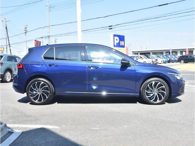 VOLKSWAGEN VOLKSWAGEN GOLF 2023