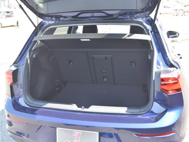 VOLKSWAGEN VOLKSWAGEN GOLF 2023