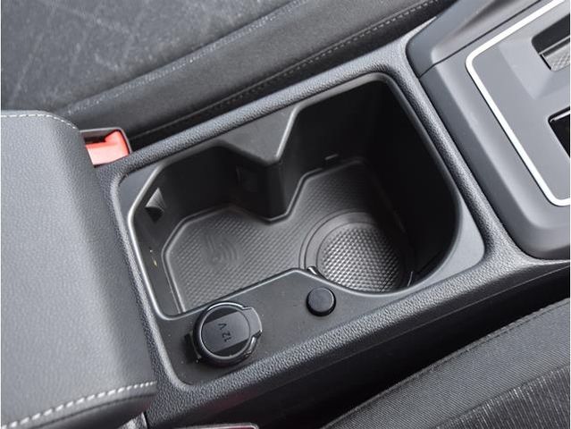 VOLKSWAGEN VOLKSWAGEN GOLF 2023