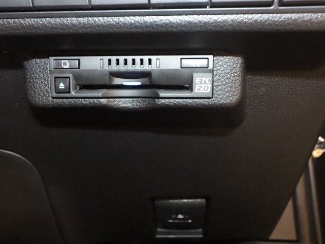 TOYOTA COROLLA TOURING HYBRID 2022