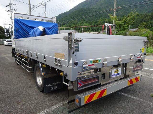 ISUZU FORWARD 2021
