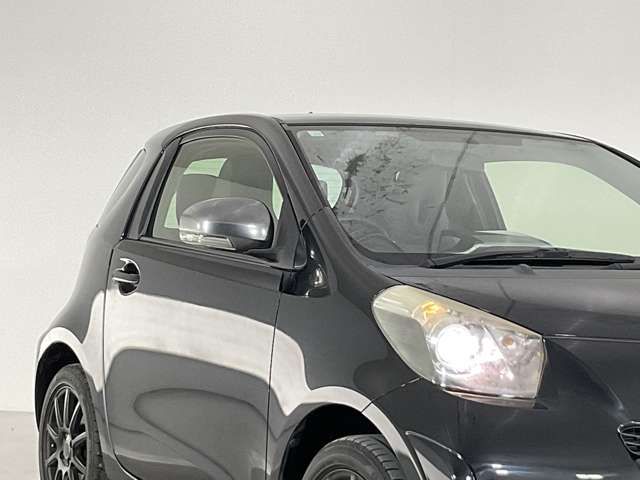 TOYOTA iQ 2012