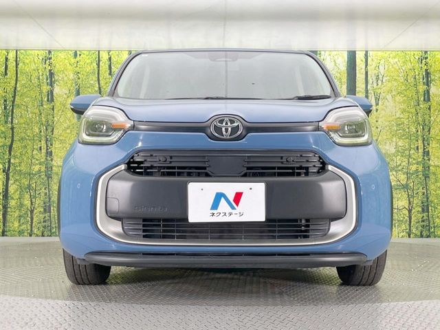 TOYOTA SIENTA HYBRID 2023