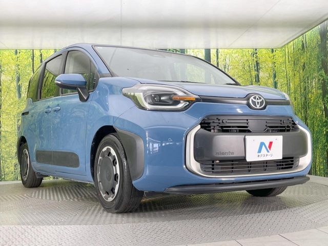 TOYOTA SIENTA HYBRID 2023