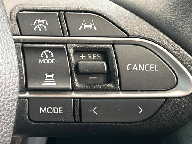 TOYOTA NOAH HYBRID 2022