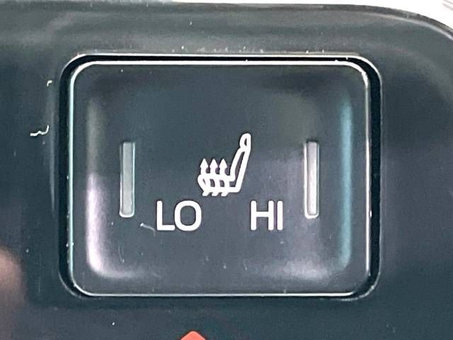 TOYOTA NOAH HYBRID 2022