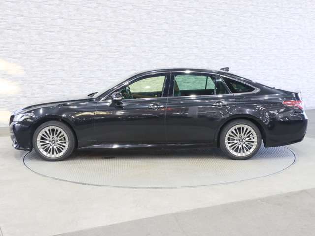 TOYOTA CROWN sedan hybrid 2020