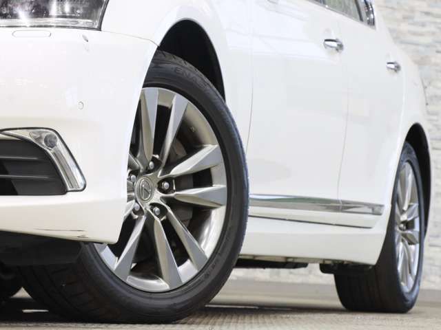 TOYOTA LEXUS LS600h 2012