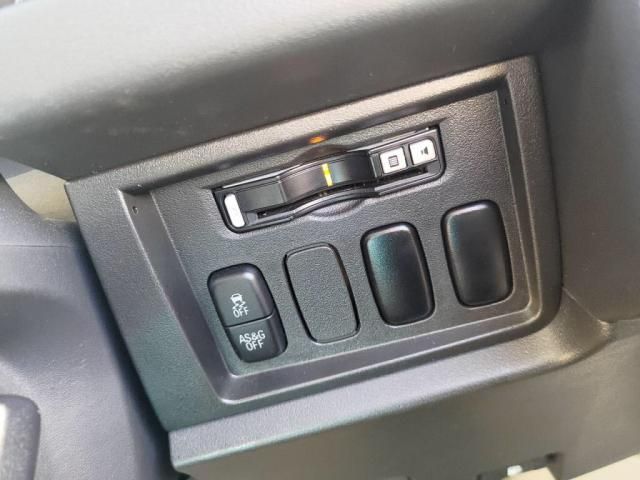 MITSUBISHI DELICA D:5 2WD 2013