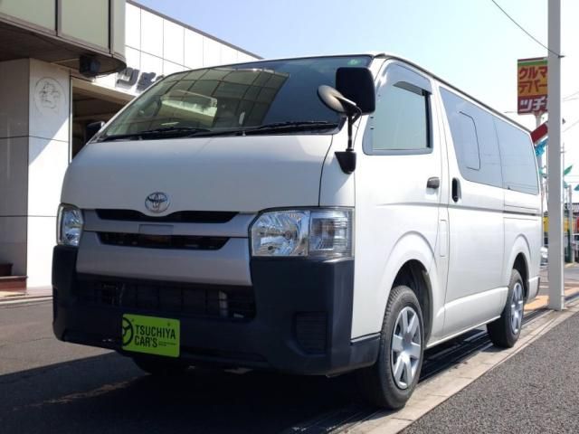 TOYOTA HIACE van 2WD 2019