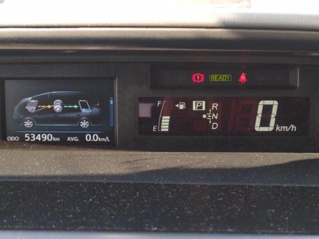 TOYOTA PRIUS Alpha 2021